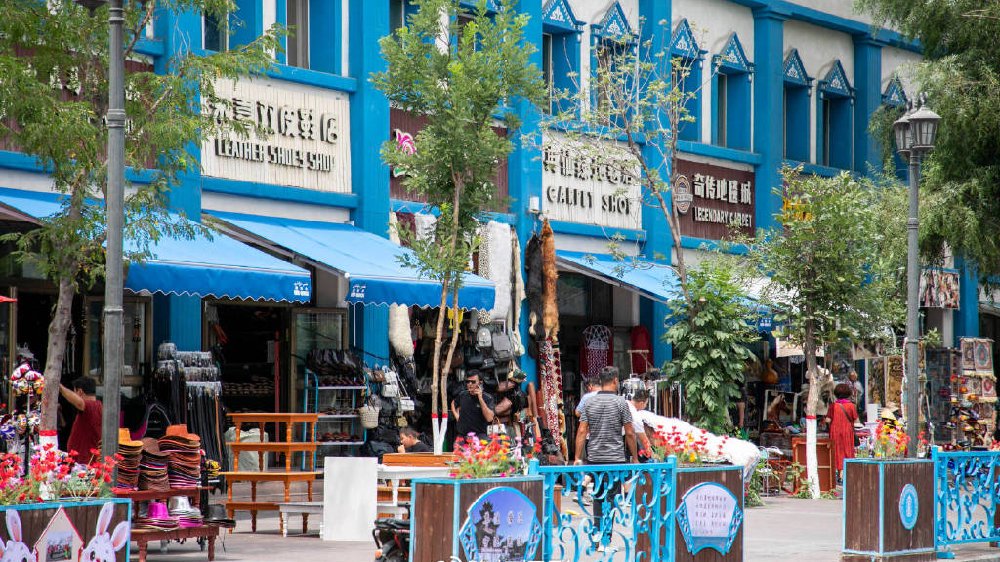 蓝色调传统民居建筑